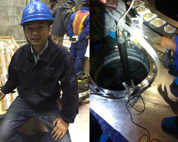 （正在反应堆堆芯安装堆外核测探测器）